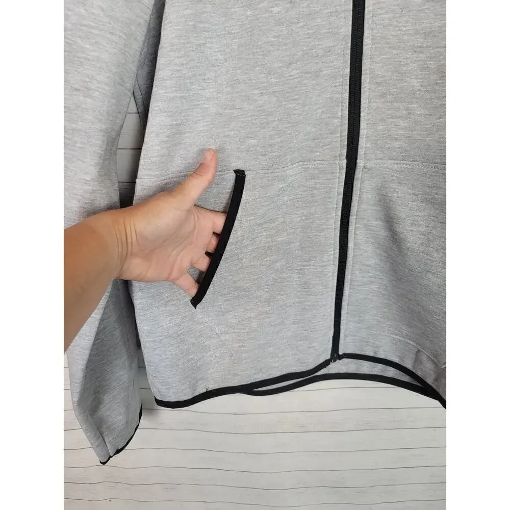 The North Face Tech Full Zip Hoodie in TNF GRAY, sz Small